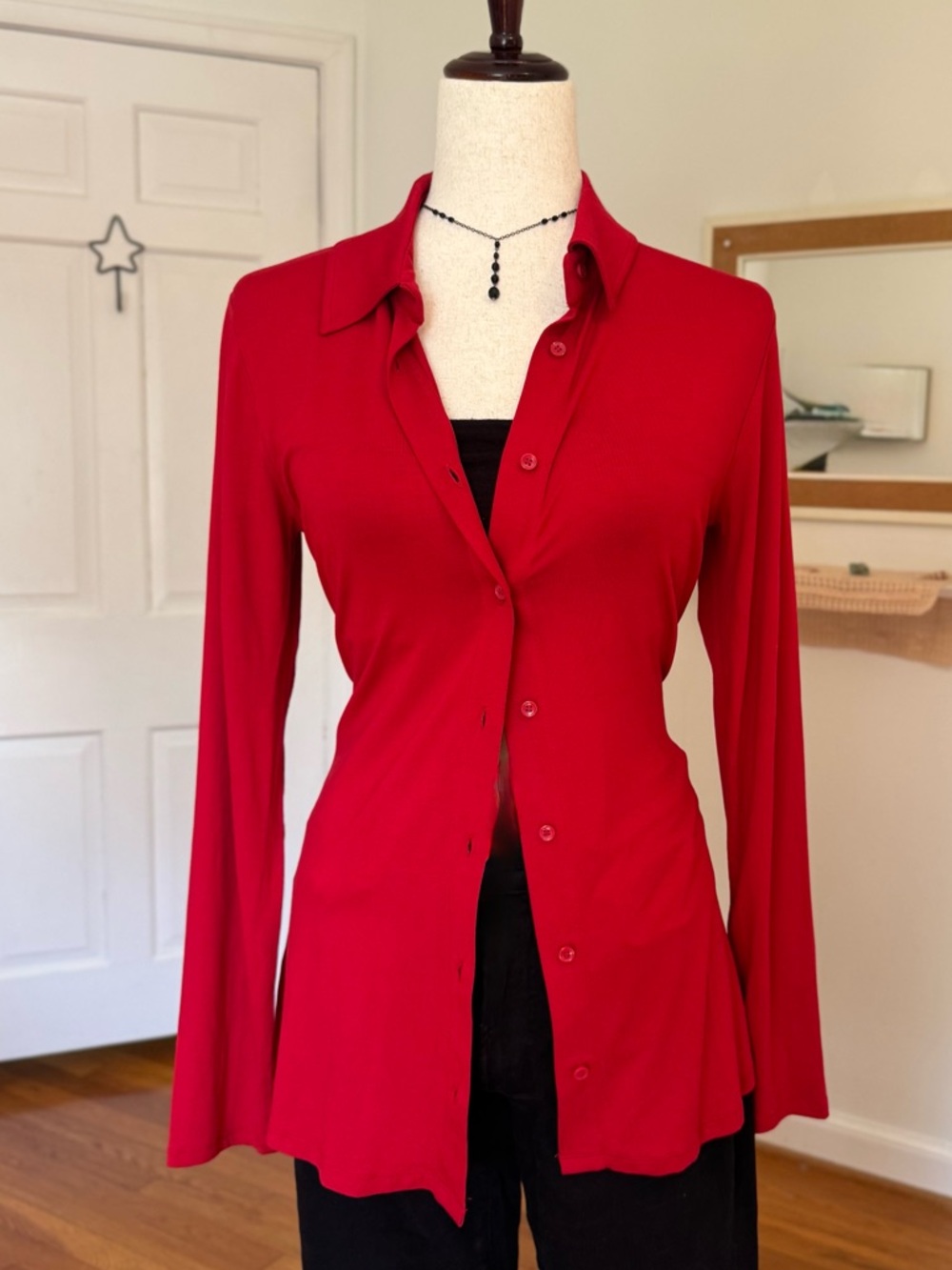 Zara NWT Red Slightly Fitted, Comfortable Stretchy Knit Button Down Size Medium